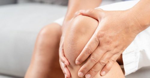 Ból kolan w nocy – skąd bierze się ta nieprzyjemna dolegliwość?