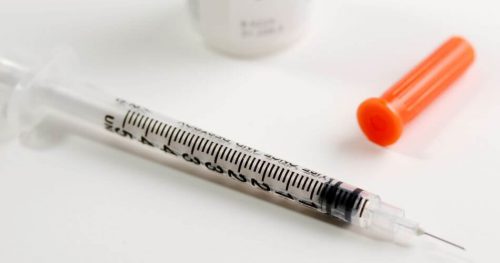 Niedobór insuliny – czy to cukrzyca? Poznaj charakterystyczne objawy